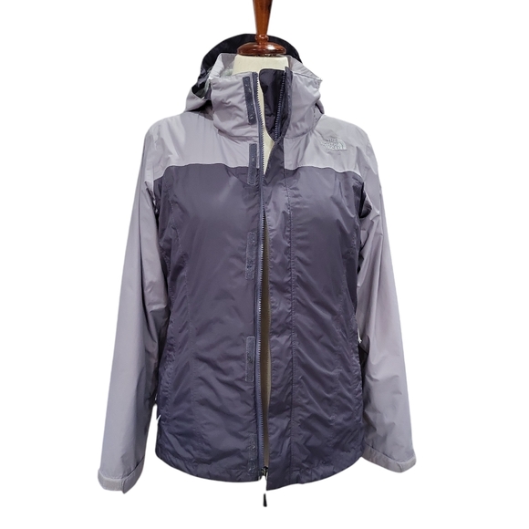 The North Face Purple Lightweight Water Resistant Hooded fleece lined triclimate - Picture 2 of 16